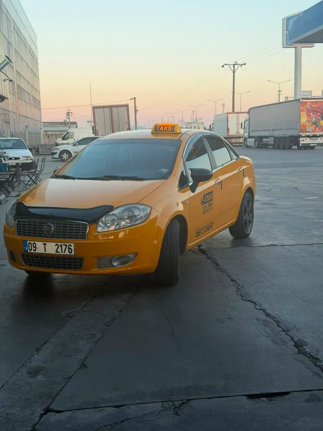 Otogarda buluşma noktası